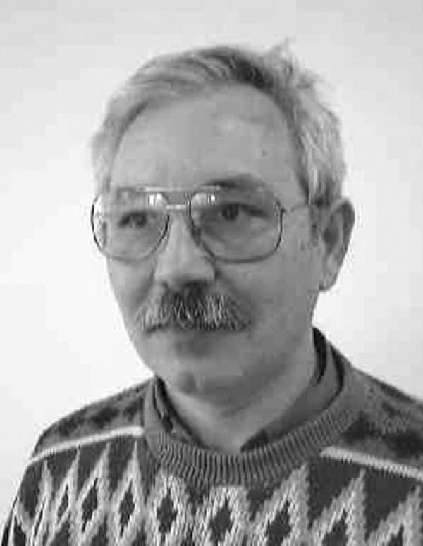 Ο καθηγητής Μ. Λάμπρου στην "Ε": Τα "διασκεδαστικά μαθηματικά" βοηθούν να χρησιμοποιείς αυτοδύναμα και εποικοδομητικά τις γνώσεις σου"