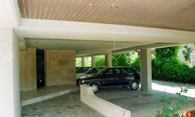 Απόφαση - «βόμβα» για τις θέσεις πάρκινγκ στις πιλοτές των πολυκατοικιών