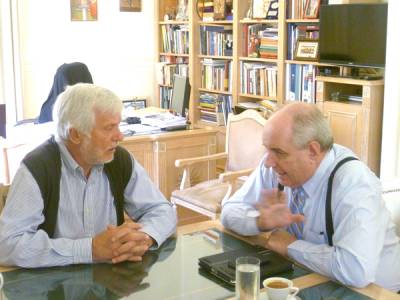 Ψαρεύοντας ψήφους σε αεροδιαδρόμους