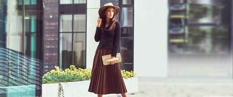 8 γυναικείες τσάντες που δεν πρέπει να λείπουν από την ντουλάπα σας