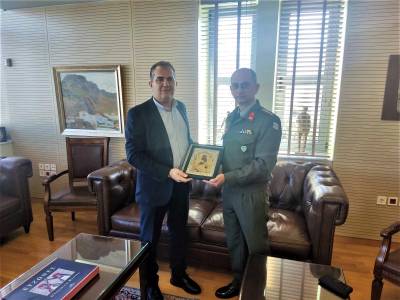 Εθιμοτυπική επίσκεψη Χαρίτου σε Βασιλόπουλου