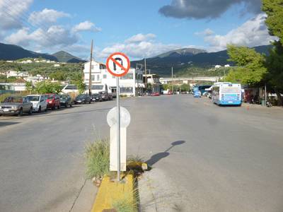 Φεύγουν τα λεωφορεία και δημιουργούνται πεζοδρόμια στο βόρειο τμήμα της Αρτέμιδος