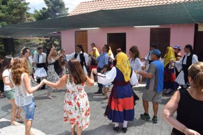 Μεγάλη συμμετοχή και πολύ κέφι στο 1ο Aντάμωμα Κατσαίων στο Νεοχώρι Φαλαισίας (φωτογραφίες)