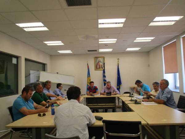 Μπουζιάνης κατά Φαββατά για οικονομικά του Δήμου Θουρίας