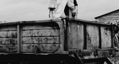 "Όφις και Κρίνο" στην Αρχειοθήκη Καρούσου στη Βέργα