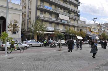 Γυμνός άντρας αναστάτωσε το κέντρο της Καλαμάτας