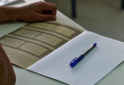 Μαθητές από Κυπαρισσία στην «Ε»: Μέτριας δυσκολίας τα θέματα της Νεοελληνικής Γλώσσας