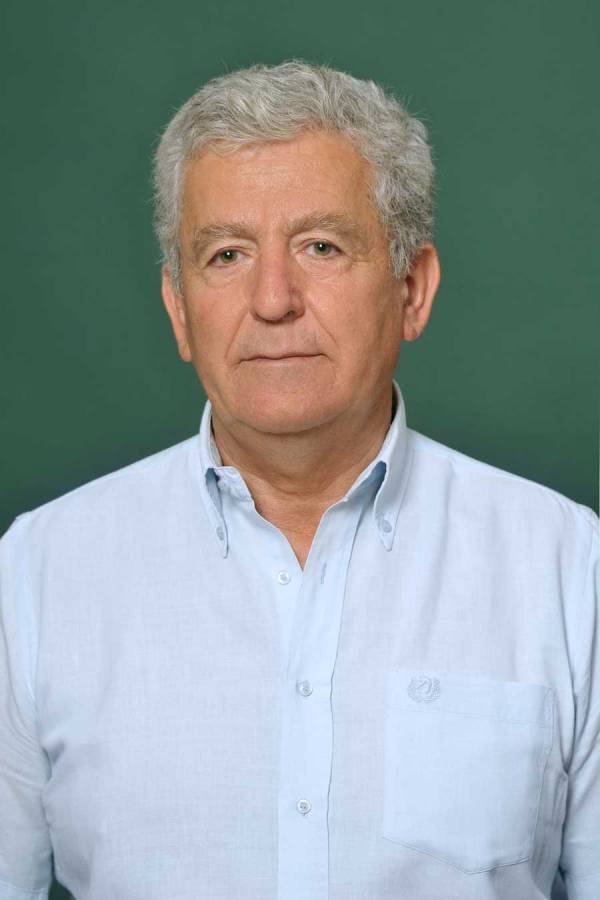 Κριτική Τσορώνη σε Καφαντάρη