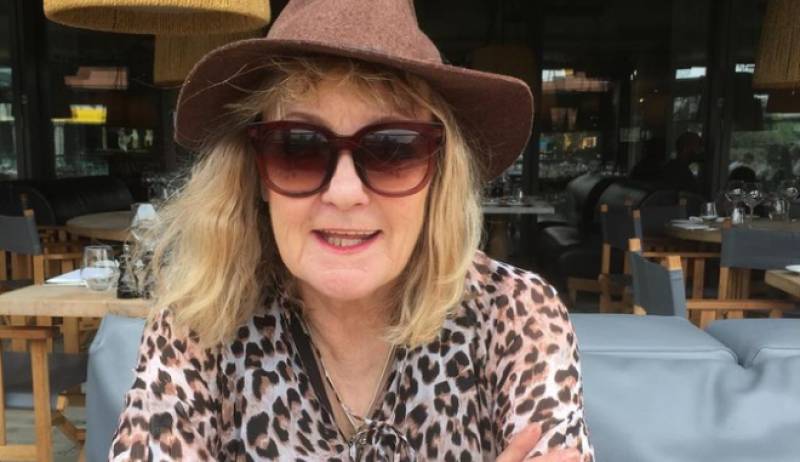 Πέθανε σε ηλικία 66 ετών η DJ και τηλεπαρουσιάστρια του BBC Janice Long