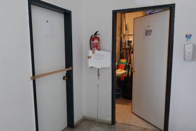 Καλαμάτα: Τριτοκοσμικό αεροδρόμιο περιμένει παραχωρησιούχο! - Προκλητική δυσφήμιση για τους επισκέπτες (φωτογραφίες)