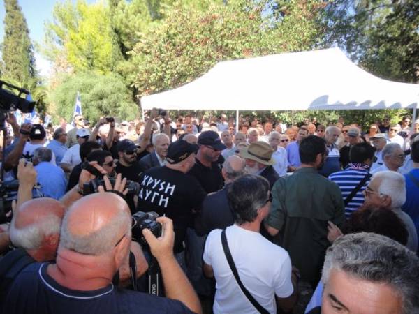 Οι χρυσαυγίτες προπηλάκισαν τους διοργανωτές στην Πηγάδα του Μελιγαλά