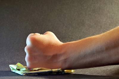 Απόλυτη η κυριαρχία του εθνικολαϊκισμού