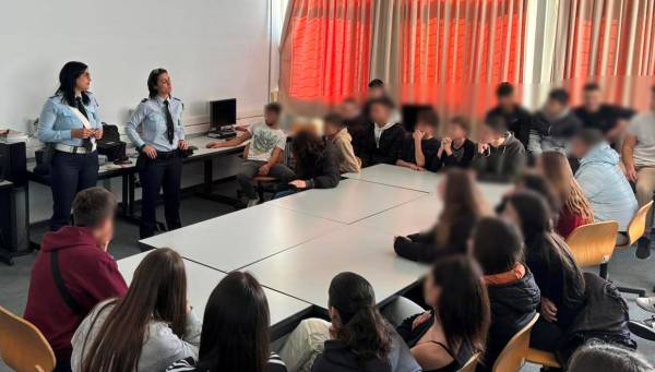 Ενημέρωση μαθητών για την οδική ασφάλεια από στελέχη του Τμήματος Τροχαίας Καλαμάτας