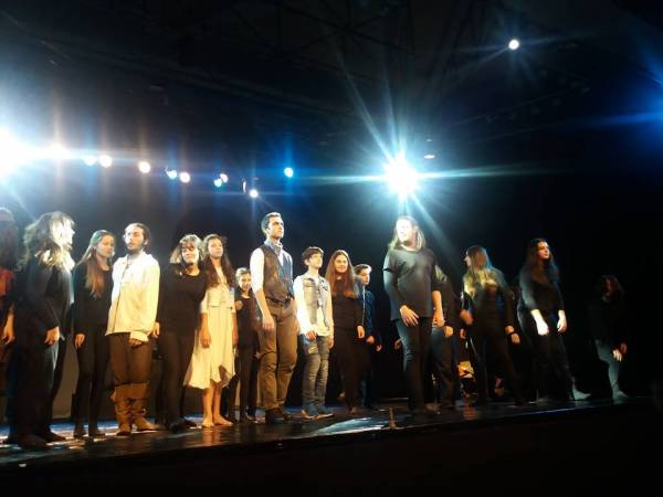 “Η αγέλαστη πολιτεία και οι καλικάντζαροι”: Απολαυστικές παραστάσεις από την Πειραματική Σκηνή Καλαμάτας