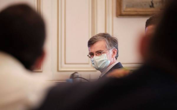 Κορονοϊός: Στη Λακωνία Β. Παπαγεωργίου και Σ. Τσιόδρας μετά τα κρούσματα σε εργάτες γης