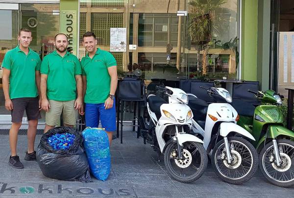 Αναπηρικό αμαξίδιο με καπάκια από το "Κokkous" στη Μεσσήνη