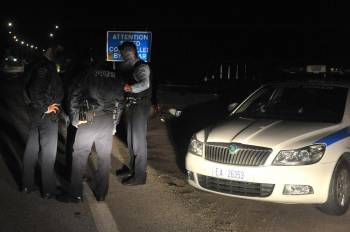 Ολη την Πελοπόννησο "σαρώνει" η Αστυνομία μετά το θάνατο της γυναίκας στα Ισθμια