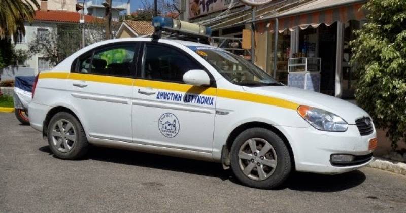 Απίστευτο περιστατικό στην Καλαμάτα: Άνδρας δάγκωσε δημοτικούς αστυνομικούς για μία κλήση!