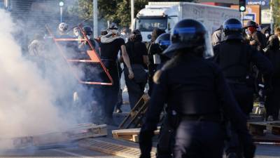 Κλίμα έντασης σε όλη τη Γαλλία