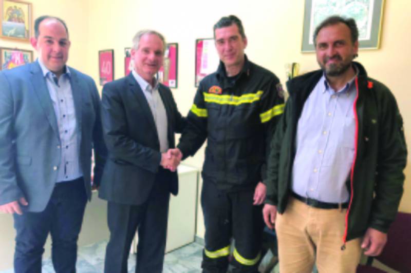 Σε Αστυνομικό Τμήμα και Πυροσβεστική Μεγαλόπολης ο Μιχόπουλος