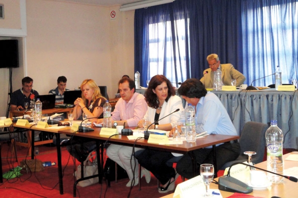 Κομβική για την Περιφέρεια η εκλογή Συμπαραστάτη - Τατούλης και Δράκος φοβούνται... διαρροές