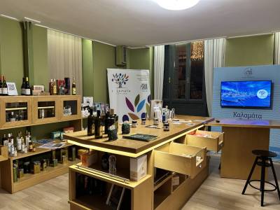 Παρουσίαση στο Εκθετήριο Τοπικών Προϊόντων του Δήμου Καλαμάτας - Στο επίκεντρο η ελιά