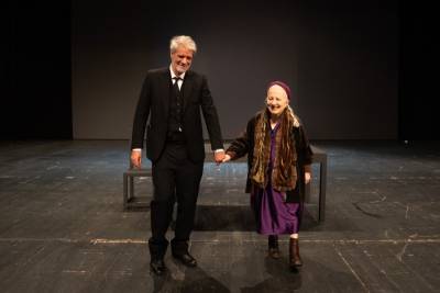 Εκανε πρεμιέρα η χειμερινή παραγωγή του ΔΗΠΕΘΕΚ "Μόνο 2 λόγοι": Εξαιρετικές ερμηνείες κέρδισαν το κοινό