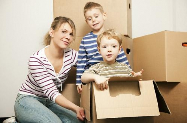 Ολο και περισσότεροι Καλαματιανοί -αλλά και Αθηναίοι- μετακομίζουν για φτηνότερο ενοίκιο