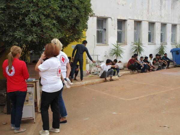 Καλαμάτα: Από Τουρκία για Ιταλία ταξίδευαν οι 63 μετανάστες (βίντεο)