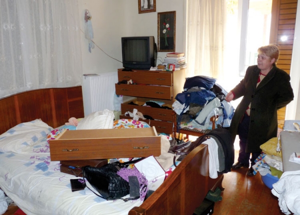 Κλέφτες παντός καιρού «ξηλώνουν» τα πάντα στη Μεσσήνη