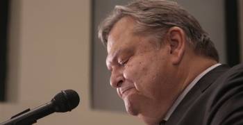 Κρεμαστινός: Πρωτοβουλία βουλευτών για να αποτραπεί η ίδρυση κόμματος από Παπανδρέου