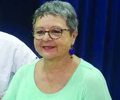 H Λέττα Πετρουλάκη για το κουκλοθέατρο και την &quot;Πολύτροπο&quot; πόλη της