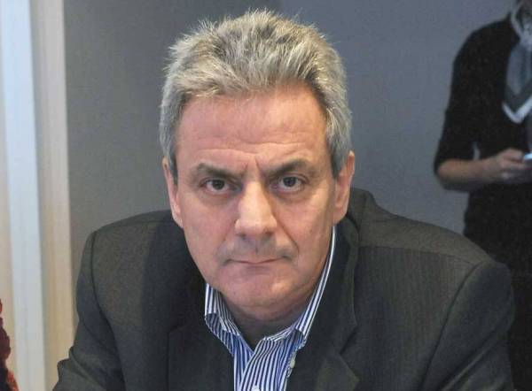 Κριτική Πουλοκέφαλου για το συνέδριο των Βρετανών πρακτόρων