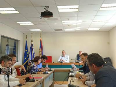 Δήμος Καλαμάτας: Ακύρωση διαγωνισμού για ηχητική και φωτιστική κάλυψη εκδηλώσεων