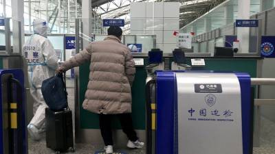 Παγκόσμια ανησυχία από το νέο κύμα κρουσμάτων στην Κίνα (βίντεο)