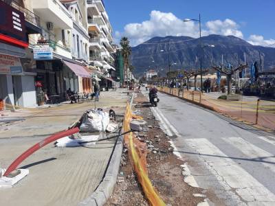 “Μυρίζει” παράταση στο έργο της Ναυαρίνου - Απάντηση Βασιλόπουλου σε εξώδικο επαγγελματιών (βίντεο)