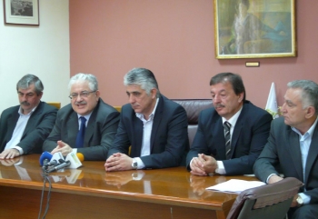 &quot;Εντολή Σαμαρά για λύση στο Κάστρο της Κορώνης&quot;, σύμφωνα με δήλωση του Κ. Τζαβάρα