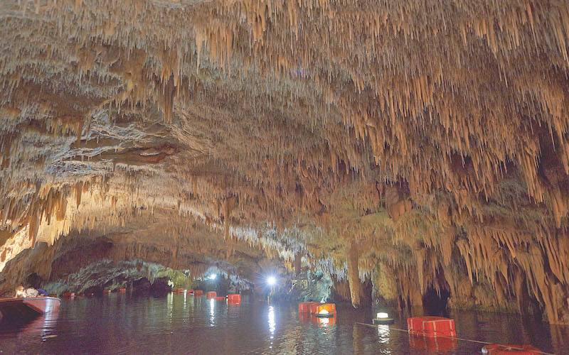 Εικονική περιήγηση στα Σπήλαια Διρού