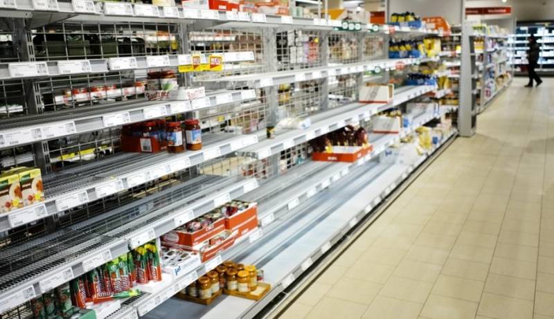 Αγορές πανικού προκαλούν ελλείψεις σε βασικά προϊόντα στα σούπερ μάρκετ της Γερμανίας