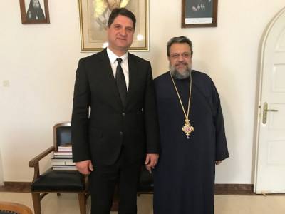 Στον μητροπολίτη ο Αθανασόπουλος