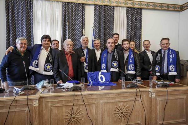 Δωρεά της Σάλκε σε μαθητές των ειδικών σχολείων στην Τρίπολη