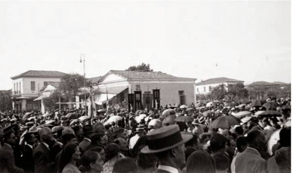 Νησιώτικο πανηγύρι τη δεκαετία του 1930