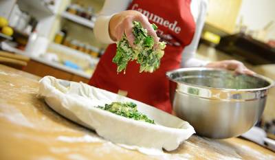 Φτιάξτε εύκολα την τέλεια σπανακόπιτα