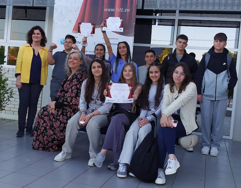 Τρία βραβεία για τον όμιλο δημιουργικής έκφρασης των Εκπαιδευτηρίων Μπουγά