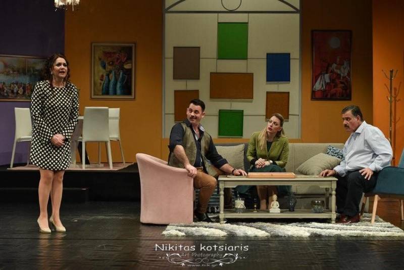 Ξεκινούν οι «Συμπέθεροι από τα Τίρανα» από την “Θεατρική Διαδρομή”