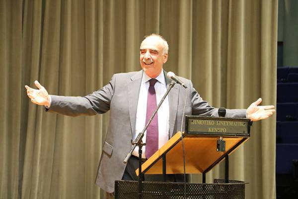 Μεϊμαράκης από Καλαμάτα: "Ο Σαμαράς κατήργησε τις οργανώσεις και ψηφίζει κάθε περαστικός"(βίντεο)