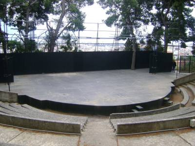 Πολιτισμός, αλλά να μη χάσουμε την μπάλα