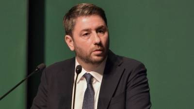 Σύσκεψη στην Κρήτη για το μεταναστευτικό παρουσία Ανδρουλάκη