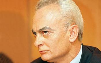 Στα 59 του χρόνια έφυγε από τη ζωή ο δημοσιογράφος Τριαντάφυλλος Δραβαλιάρης