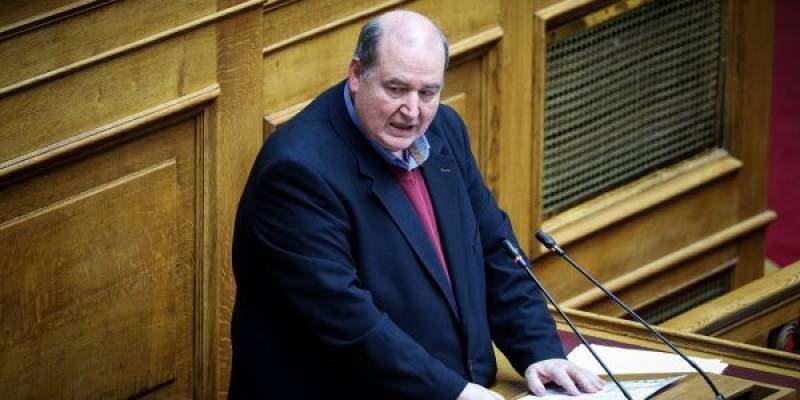 Φίλης: «Οι ανακοίνωση των ελάχιστων βάσης εισαγωγής στα ΑΕΙ επιβεβαιώνει την καταστροφή»